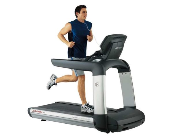 Life Fitness 95T Achieve Treadmill futópad