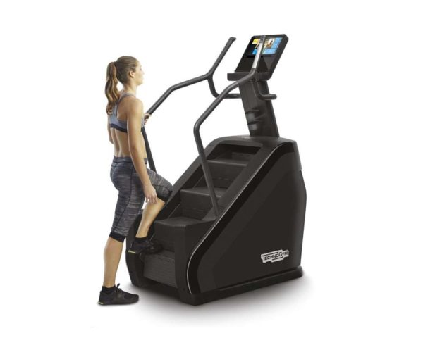 TechnoGym ARTIS Climb lépcsőzőgép